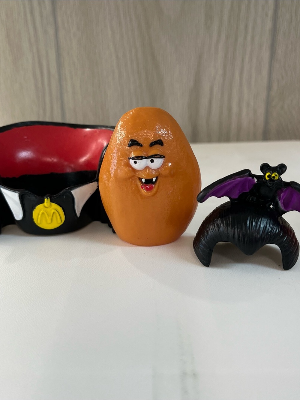 Vintage McDonald's Chicken McNugget Nugget Buddies 1992 Toy Vampire Dracula - Picture 2 of 4